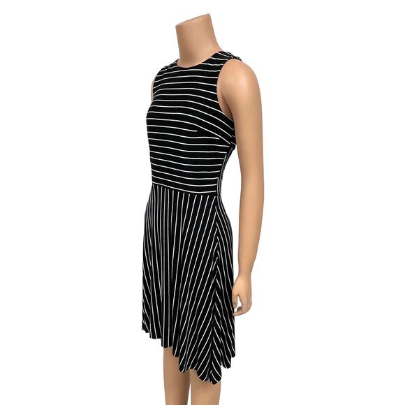 Loft Striped Twist Back Fit & Flare Dress Sz 2 New $70 Black White Knit Pull On - Picture 2 of 10